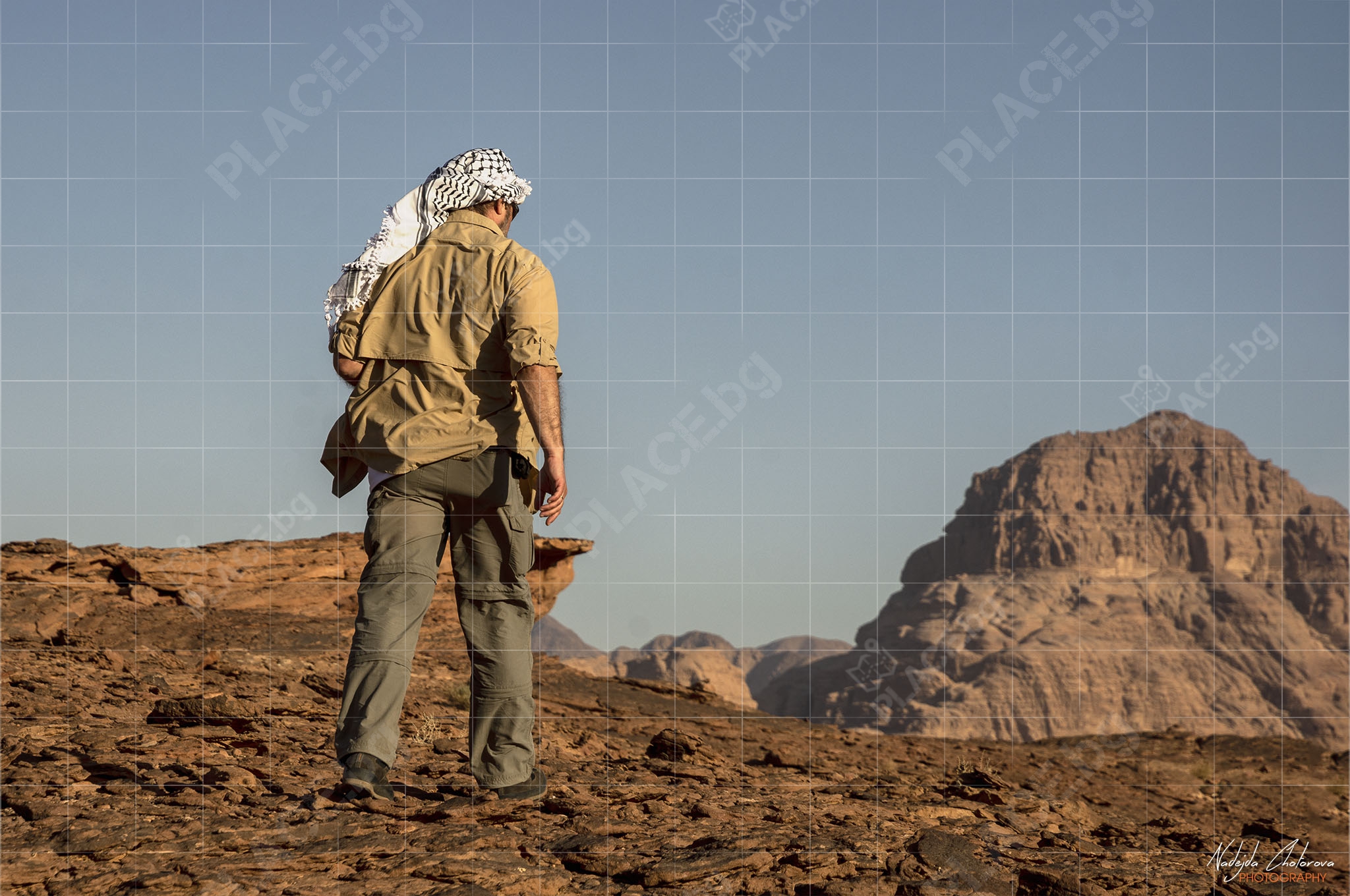 Пешеходен (hiking) тур в пустинята Вади Рум